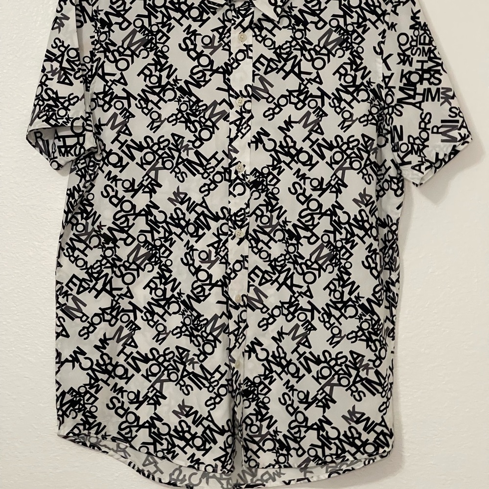 Michael Kors Black and White Logo Men’s Short Sleeve WovenShirt‎ - Picture 8 of 10